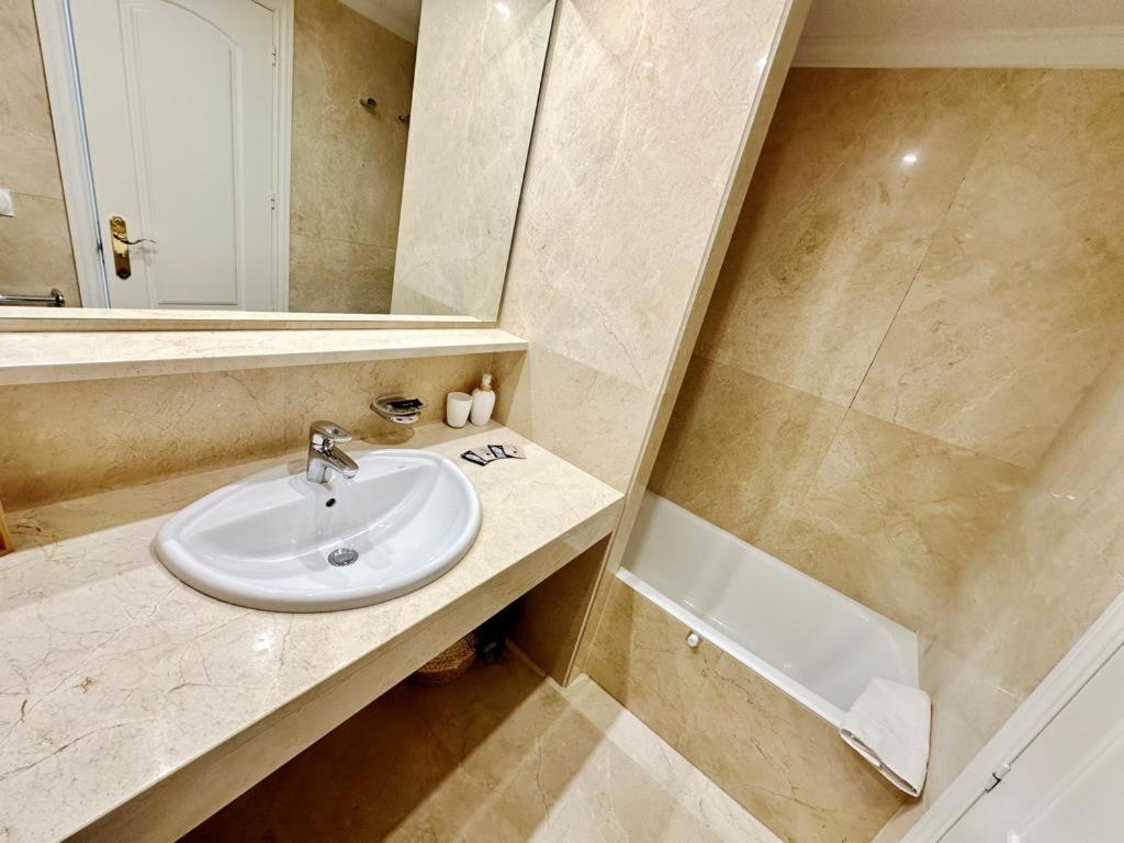 Atico Frontal Al Mar Con Piscina Privada By Homeprive Денія Екстер'єр фото